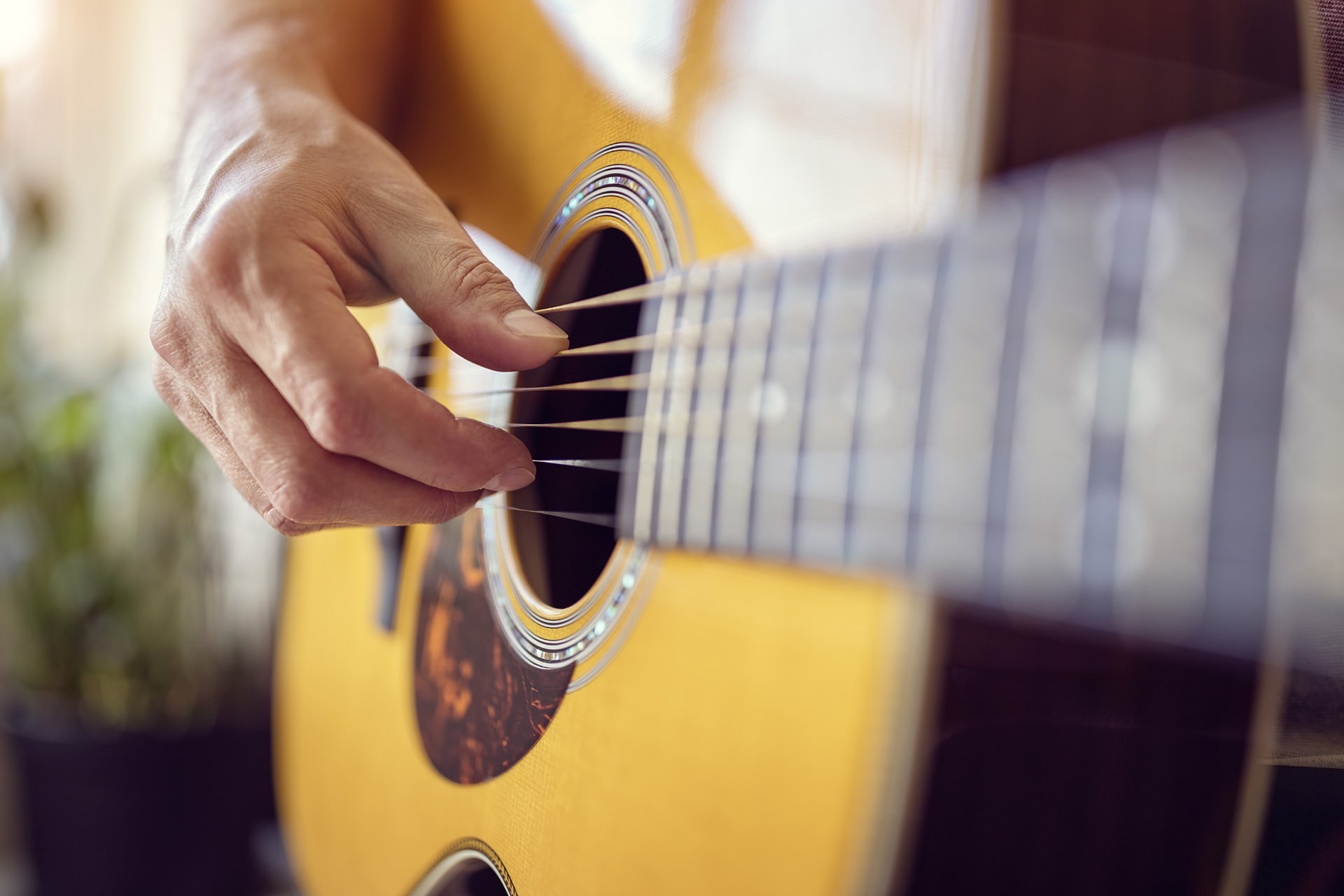 Adult Guitar Courses for absolute beginners upto Advanced Guitar 4 All